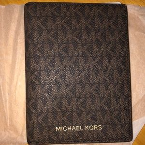 BRAND NEW MK wallet/ passport holder!